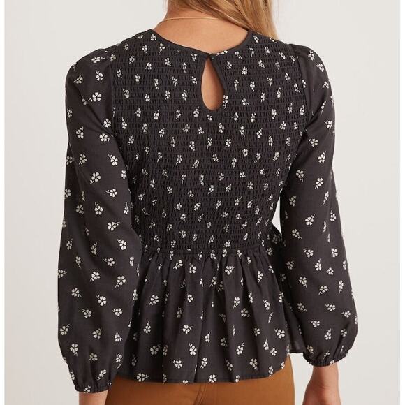 Marine Layer Gabrielle Top Floral Smock Peplum Blouse Black Modern Ditsy NWT XS - Picture 2 of 8